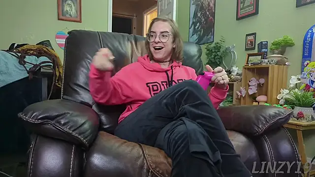 Linzy 19 online show from January 19, 1:21 am