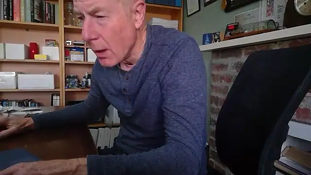 jiggy77777 online show from September 23, 10:57 pm