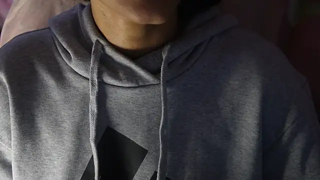 Snapshot of -AyeshaSinghania- chatting on November 25, 10:15 am -AyeshaSinghania- online show from November 25, 10:15 am