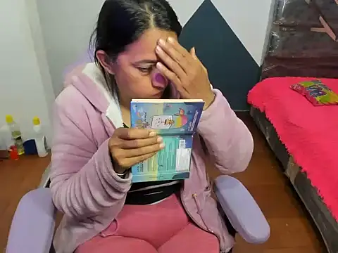 Snapshot of daleska_ayala_1 chatting on September 22, 11:51 pm daleska ayala 1 online show from September 22, 11:51 pm