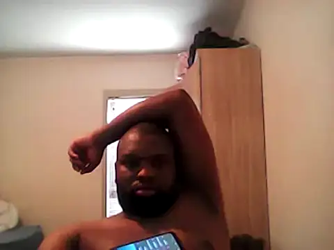 Snapshot of Yardie_bone chatting on February 4, 5:10 am Yardie bone online show from February 4, 5:10 am