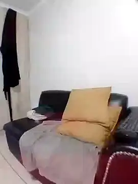 Snapshot of Yardie_bone chatting on October 15, 1:44 pm Yardie bone online show from October 15, 1:44 pm