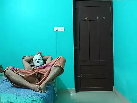 Snapshot of Sultryandrews chatting on December 11, 2:11 pm Sultryandrews online show from December 11, 2:11 pm