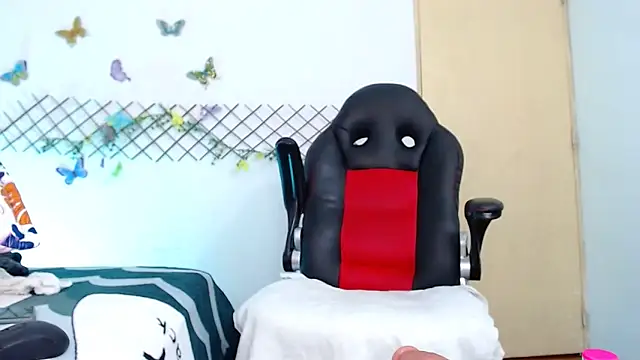 Snapshot of vanessa_cute1 chatting on March 8, 8:46 pm vanessa cute1 online show from March 8, 8:46 pm