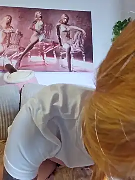 LessiaMia online show from April 16, 1:45 pm