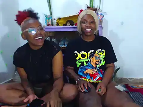 Snapshot of The_wickles_4443 chatting on January 28, 3:04 am The wickles 4443 online show from January 28, 3:04 am