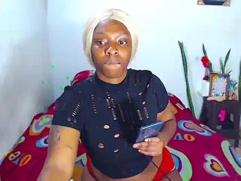 Snapshot of The_wickles_4443 chatting on February 27, 11:59 pm The wickles 4443 online show from February 27, 11:59 pm