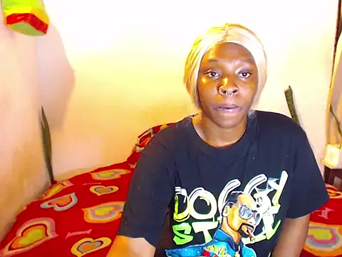 Snapshot of The_wickles_4443 chatting on March 12, 1:36 am The wickles 4443 online show from March 12, 1:36 am