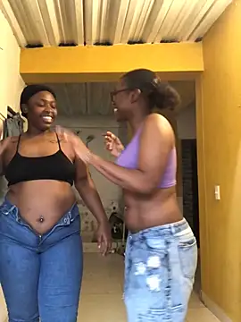 Snapshot of The_wickles_4443 chatting on September 30, 3:17 pm The wickles 4443 online show from September 30, 3:17 pm