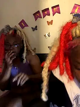 Snapshot of The_wickles_4443 chatting on November 4, 11:15 pm The wickles 4443 online show from November 4, 11:15 pm