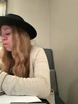 Bigbuttbrooklynn online show from November 29, 5:05 pm