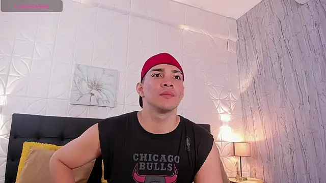 JUANDIAMONDS98 online show from November 21, 1:32 pm