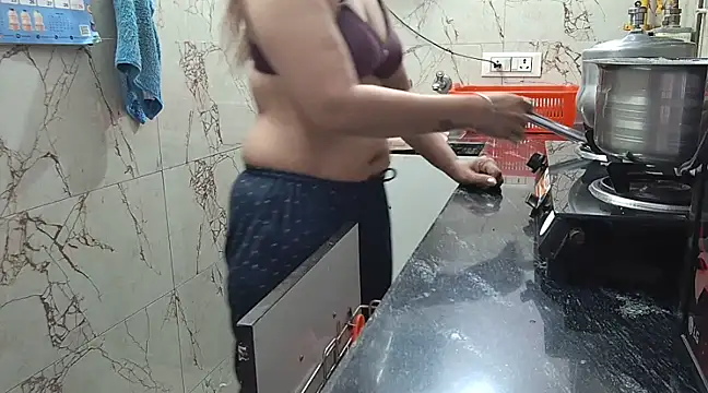 bhabhisexxy 880 online show from March 11, 3:16 am