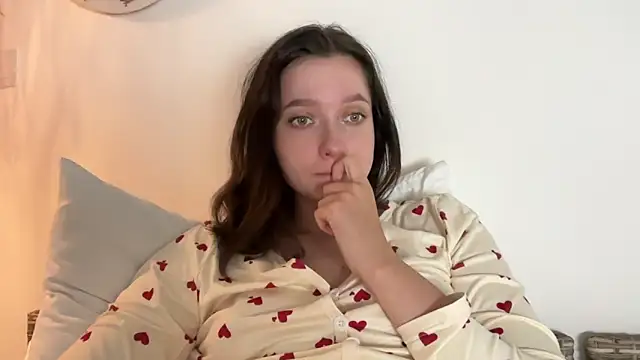 Snapshot of _liatris_ chatting on December 28, 9:52 am liatris online show from December 28, 9:52 am