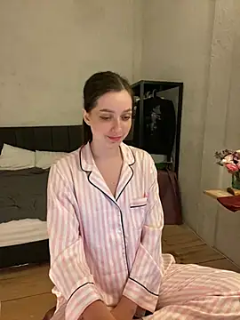 Snapshot of _liatris_ chatting on March 12, 11:42 am liatris online show from March 12, 11:42 am