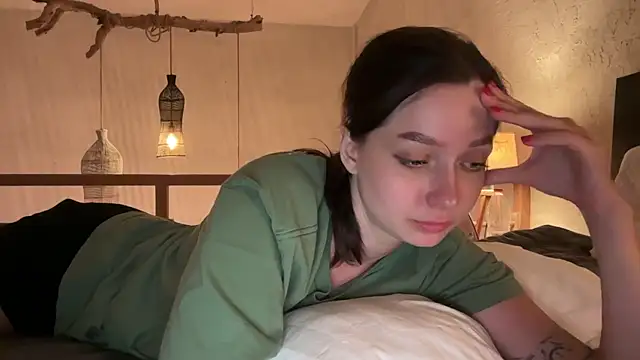 Snapshot of _liatris_ chatting on March 13, 12:46 pm liatris online show from March 13, 12:46 pm