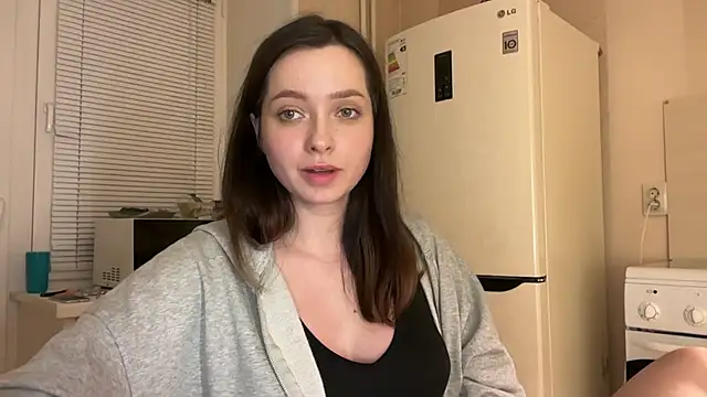 Snapshot of _liatris_ chatting on September 17, 3:35 pm liatris online show from September 17, 3:35 pm