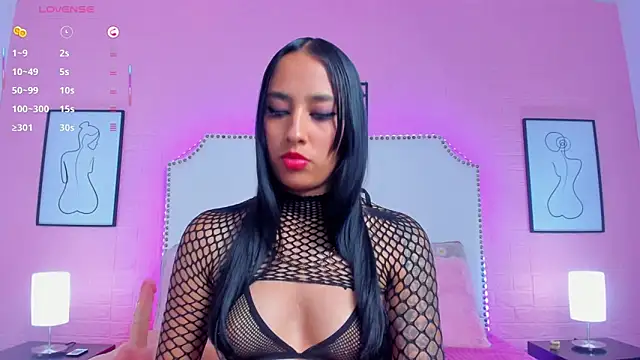 charlotte kisss online show from November 13, 7:46 pm