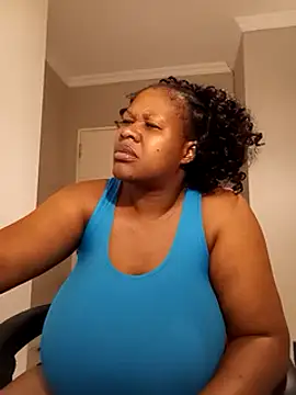 bustylisa1983 online show from March 3, 1:31 am