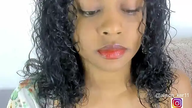 Snapshot of alison-ker3 chatting on November 1, 10:06 am alison-ker3 online show from November 1, 10:06 am