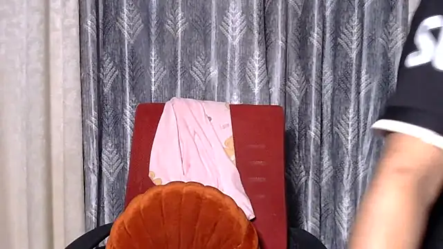 Snapshot of sexy-simmy chatting on September 24, 11:30 pm sexy-simmy online show from September 24, 11:30 pm