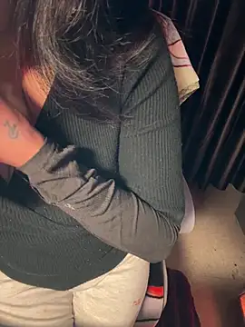 Snapshot of sexy-simmy chatting on February 10, 6:56 pm sexy-simmy online show from February 10, 6:56 pm