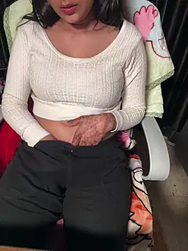 Snapshot of sexy-simmy chatting on March 2, 5:08 am sexy-simmy online show from March 2, 5:08 am