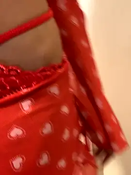 Aania online show from November 2, 2:41 pm