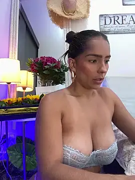 Mau White online show from January 26, 7:20 pm