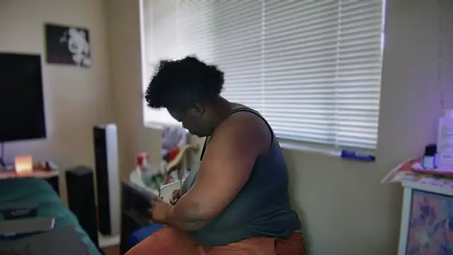 Yagurl  west online show from February 5, 8:35 pm