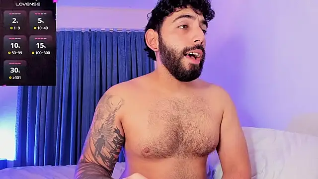 Snapshot of leo_thewolf_ chatting on October 16, 7:26 pm leo thewolf  online show from October 16, 7:26 pm