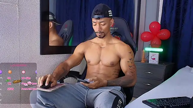 Snapshot of Manolo_Hot1 chatting on January 31, 2:49 pm Manolo Hot1 online show from January 31, 2:49 pm