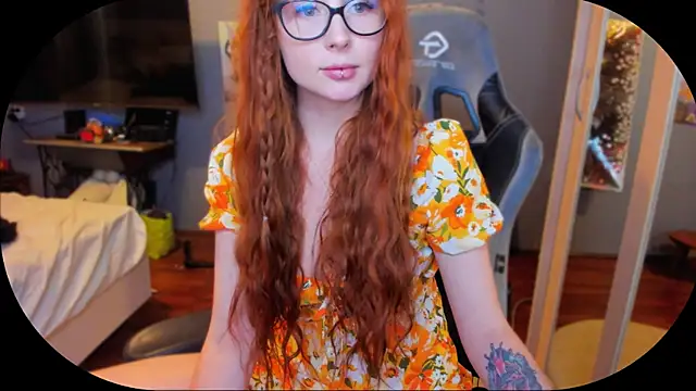 Snapshot of KlementinaBbG chatting on March 20, 8:08 pm KlementinaBbG online show from March 20, 8:08 pm