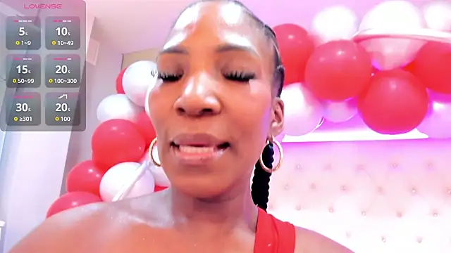 kimmturner online show from October 21, 1:01 pm