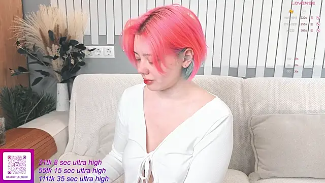 Snapshot of __KawaiiYuki__ chatting on November 30, 7:23 am KawaiiYuki online show from November 30, 7:23 am