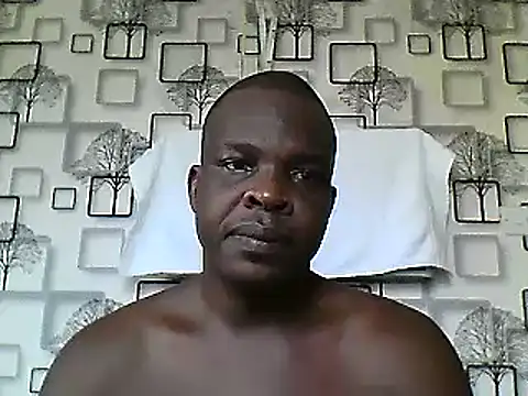Snapshot of Chumba_001 chatting on February 7, 4:27 am Chumba 001 online show from February 7, 4:27 am