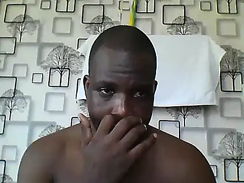 Snapshot of Chumba_001 chatting on December 4, 6:44 am Chumba 001 online show from December 4, 6:44 am