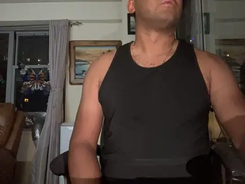 Snapshot of ThickDick_Daddy chatting on September 17, 6:26 am ThickDick Daddy online show from September 17, 6:26 am