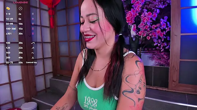 miiss anna online show from March 28, 11:10 am