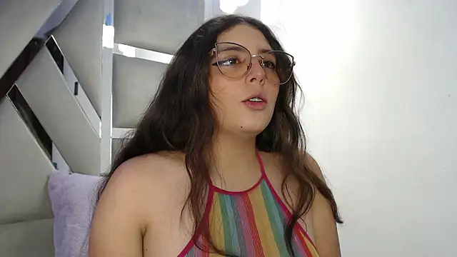 Paola Lyon  online show from January 14, 7:32 pm