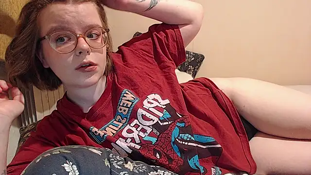 Snapshot of Chmiri_cb chatting on December 8, 4:07 pm Chmiri cb online show from December 8, 4:07 pm