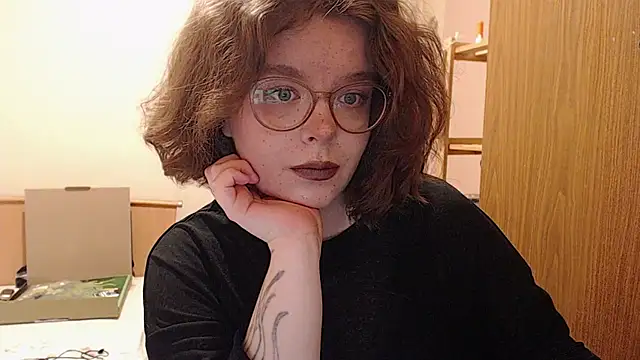 Snapshot of Chmiri_cb chatting on February 27, 8:50 am Chmiri cb online show from February 27, 8:50 am