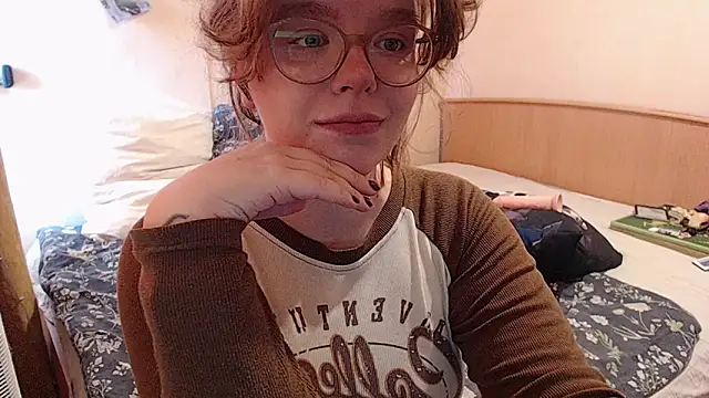 Snapshot of Chmiri_cb chatting on September 19, 6:59 am Chmiri cb online show from September 19, 6:59 am