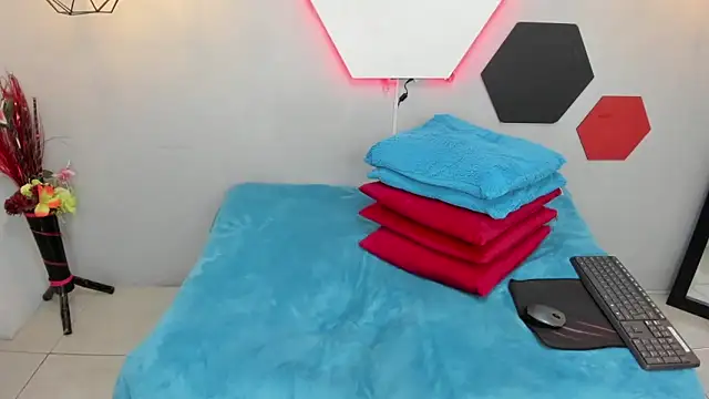 martinaclark online show from February 16, 5:15 am