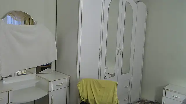 Snapshot of Zoro1999 chatting on January 29, 6:12 am Zoro1999 online show from January 29, 6:12 am