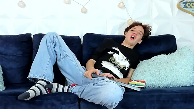 daniel hot03 online show from March 13, 2:01 pm