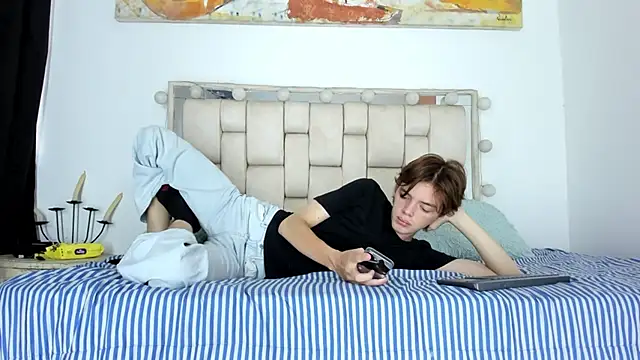 daniel hot03 online show from December 20, 1:29 pm