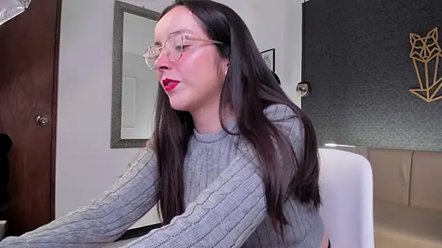 Snapshot of ana_ev chatting on December 23, 8:36 pm ana ev online show from December 23, 8:36 pm