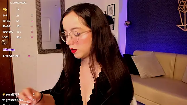 Snapshot of ana_ev chatting on February 25, 9:35 pm ana ev online show from February 25, 9:35 pm