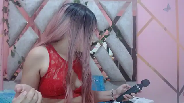 nadescomthxx online show from February 8, 9:04 pm